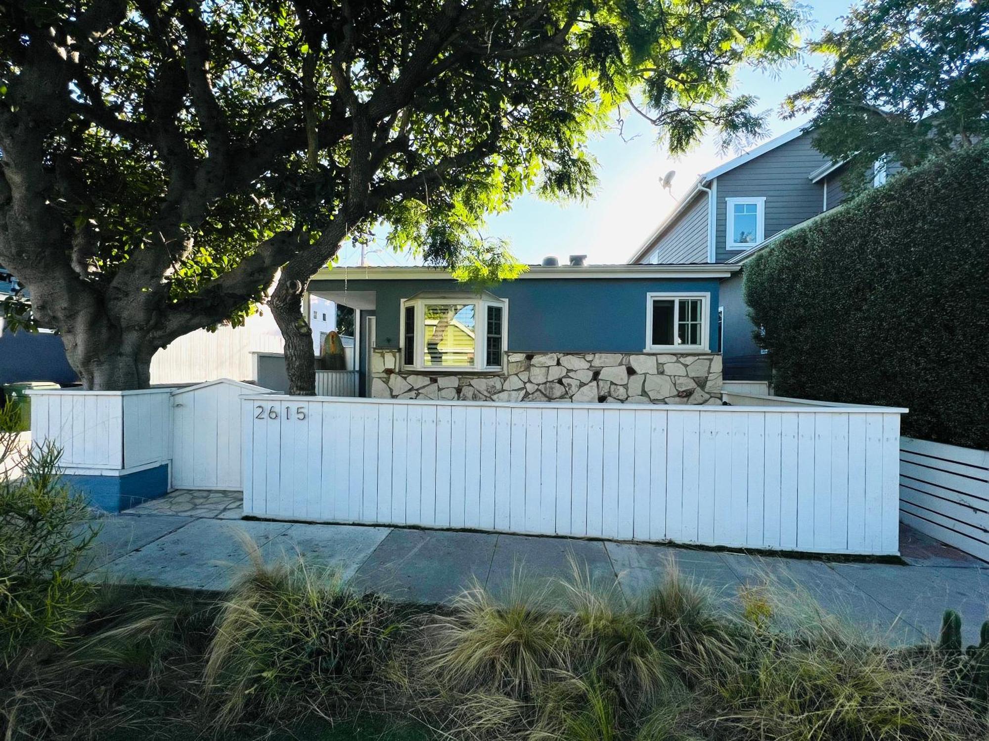 Chic Venice Beach Bungalow Steps From The Canals & Beach 로스앤젤레스 외부 사진