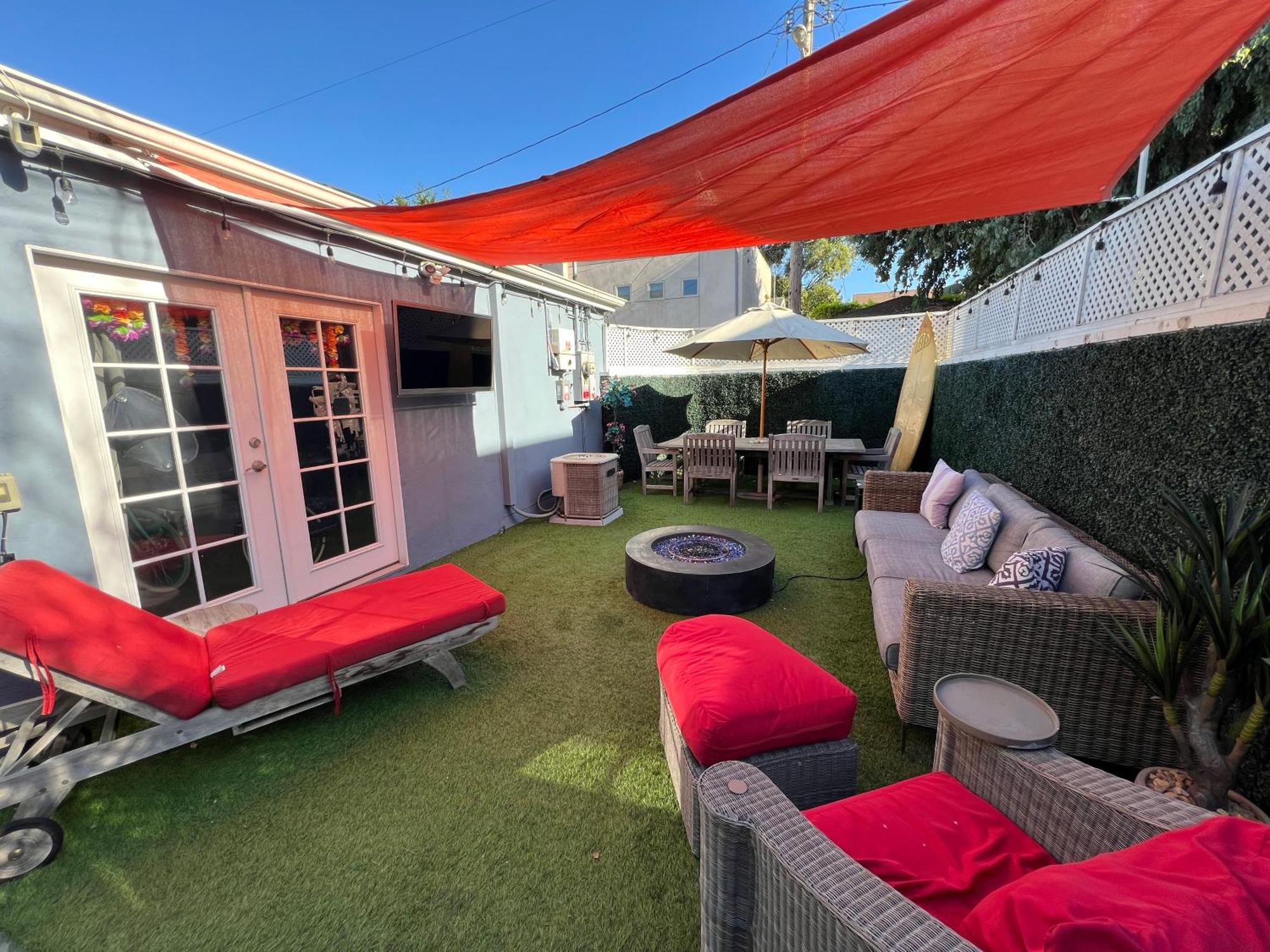 Chic Venice Beach Bungalow Steps From The Canals & Beach 로스앤젤레스 외부 사진